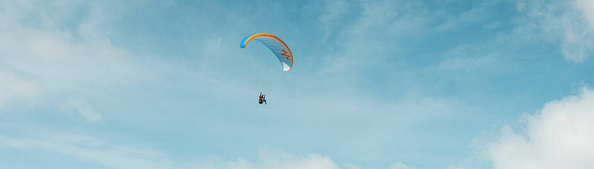 Paragleiten am Achensee Winterlandschaft und den Achensee von oben genießen.