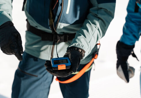 Lawinenverschüttetensuchgerät (LVS)