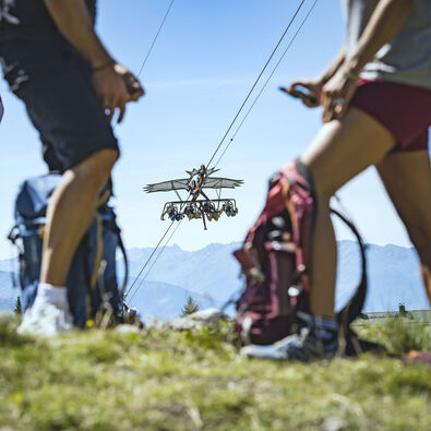 AIRROFAN Skyglider im Rofangebirge am Achensee Mit dem AIRROFAN Skyglider kann man über die Berglandschaft der Region Achensee fliegen.