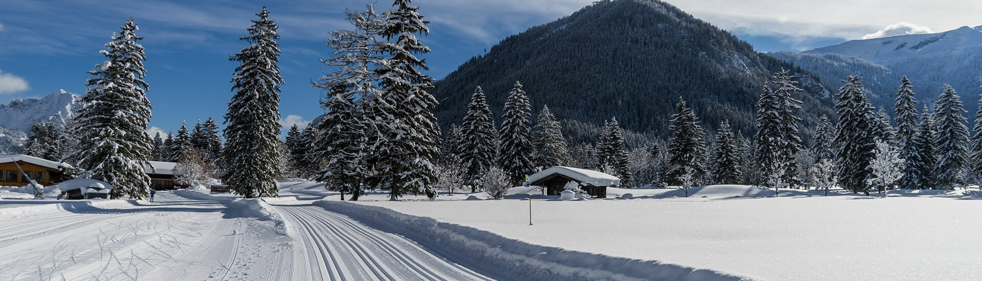 Cross-country ski trail in the Karwendel valleys in Pertisau am Achensee The Achensee region is one of the most popular cross-country skiing destinations in Tirol, boasting over 210 kilometres of groomed trails.