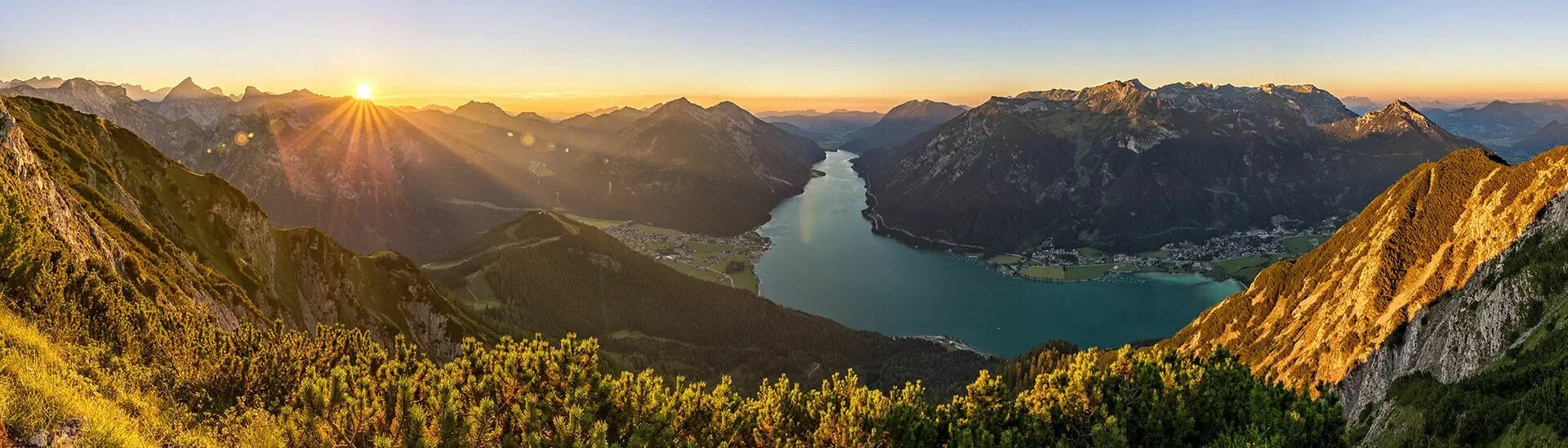 MACHT die NATUR zu eurer BÜHNE! Sonnenuntergang am Bärenkopf in Pertisau mit Blick auf den Achensee.