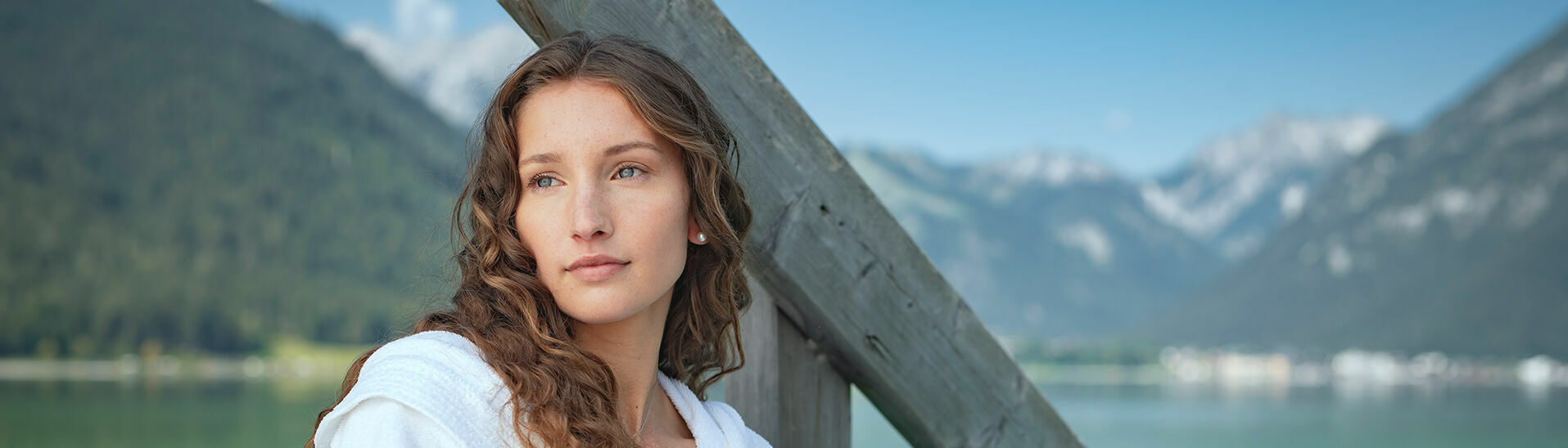 Moments of bliss at the Atoll Achensee Enjoy moments of pure bliss in the SEE-Bad at the Atoll Achensee in Maurach backdropped by the spectacular natural scenery.