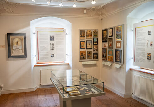 Notburga Museum The museum displays the oldest documents of the veneration of St. Notburga, precious paintings and sculptures, and baroque art exhibits.