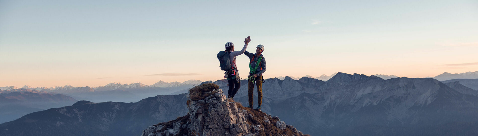 Climbing on the southern ridge of the Guffert Climbing adventure on the southern ridge of the Guffert in Steinberg am Rofan.