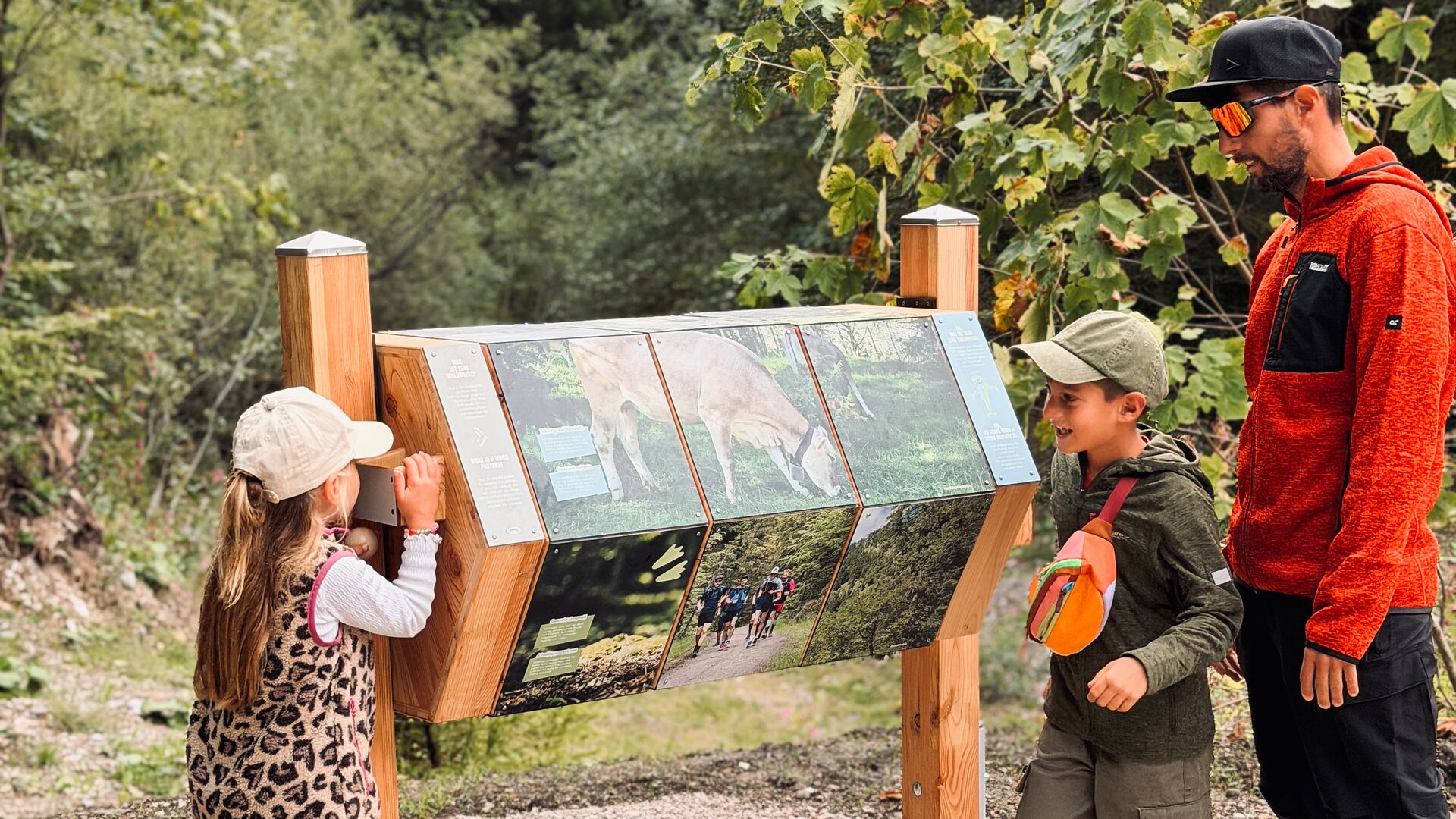 Eine Station des Entdeckerpfad Pertisau