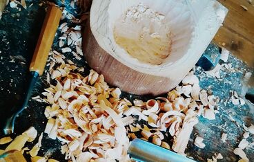 Schnitzen mit Zirbenholz Schnitzen mit Zirbenholz