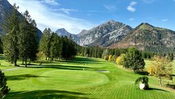 autumn at the golf course in Pertisau - view in the direction of Falzthurntal