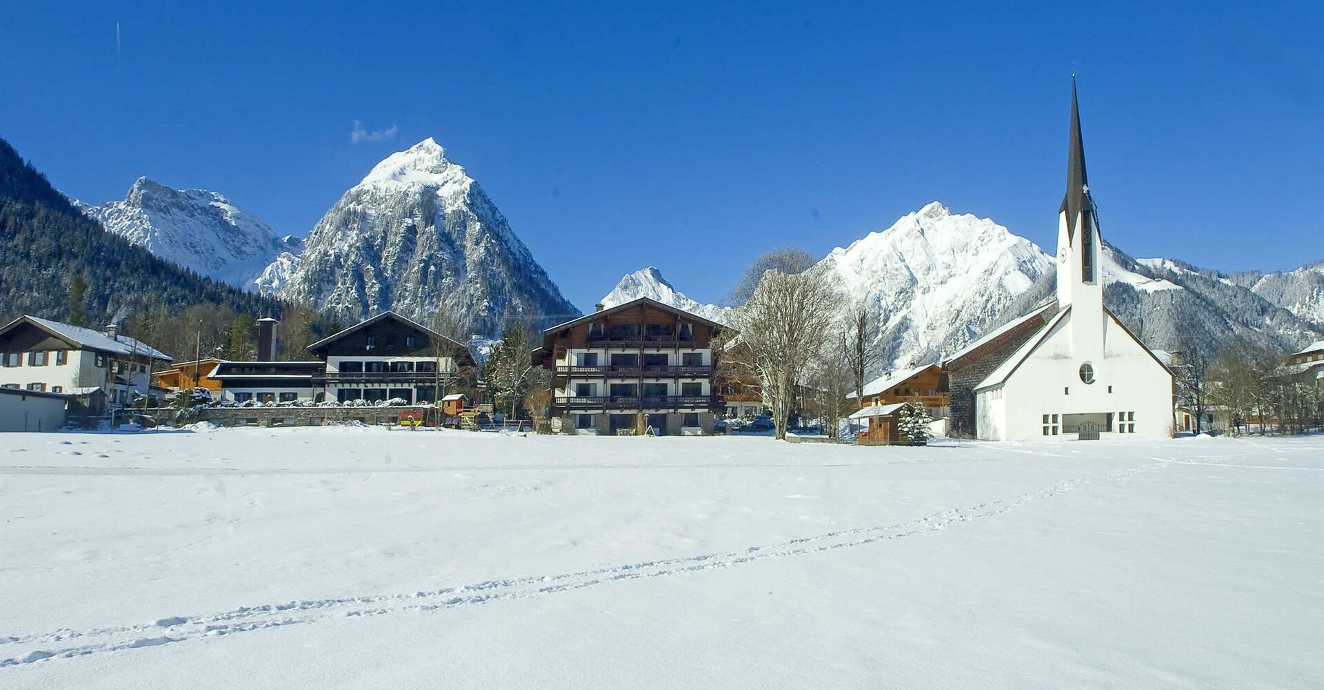 Hotel-Garni-und-Appartementhaus-Leithner.jpg