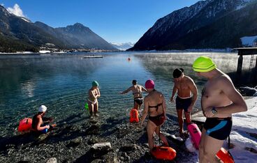 Ice swimming workshop at Lake Achensee Ice swimming workshop at Lake Achensee