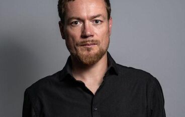 Reading with Robert Prosser on the mountain Reading with Robert Prosser on the mountain